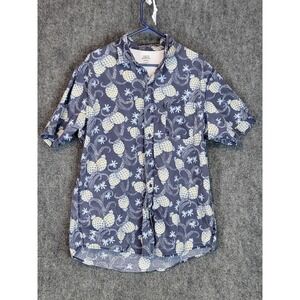 IZOD Saltwater Shirt Mens XL Blue Pineapple Print Short Sleeve Button Up Casual